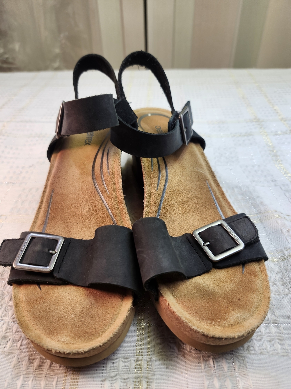Aetrex Women's Black Adjustable Buckle Sandals